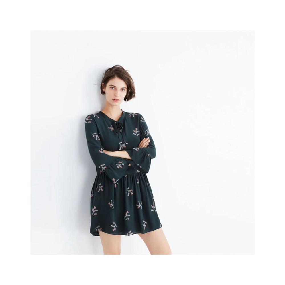 Madewell Silk Tie-Neck Dress in Wild Botanic Medium